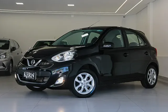 Nissan March 1.0 SV 2015 anunciado e vendido